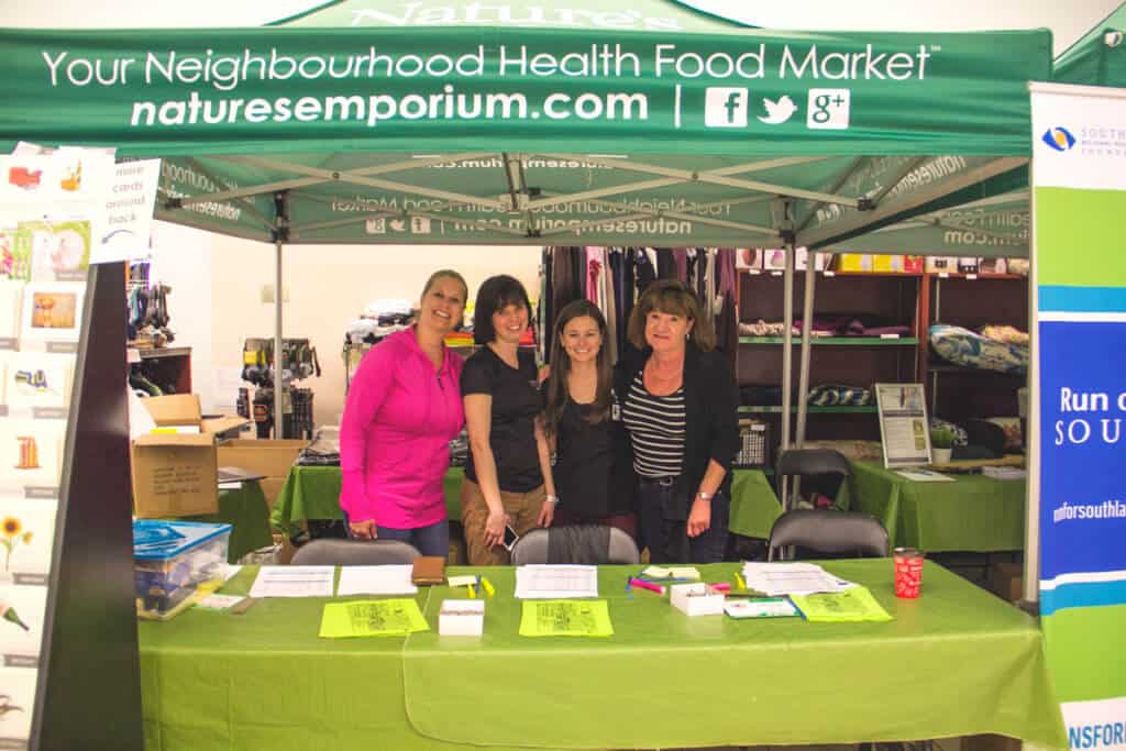 Southlake Foundation Team at Nature's Emporium for Race Kit Pickup